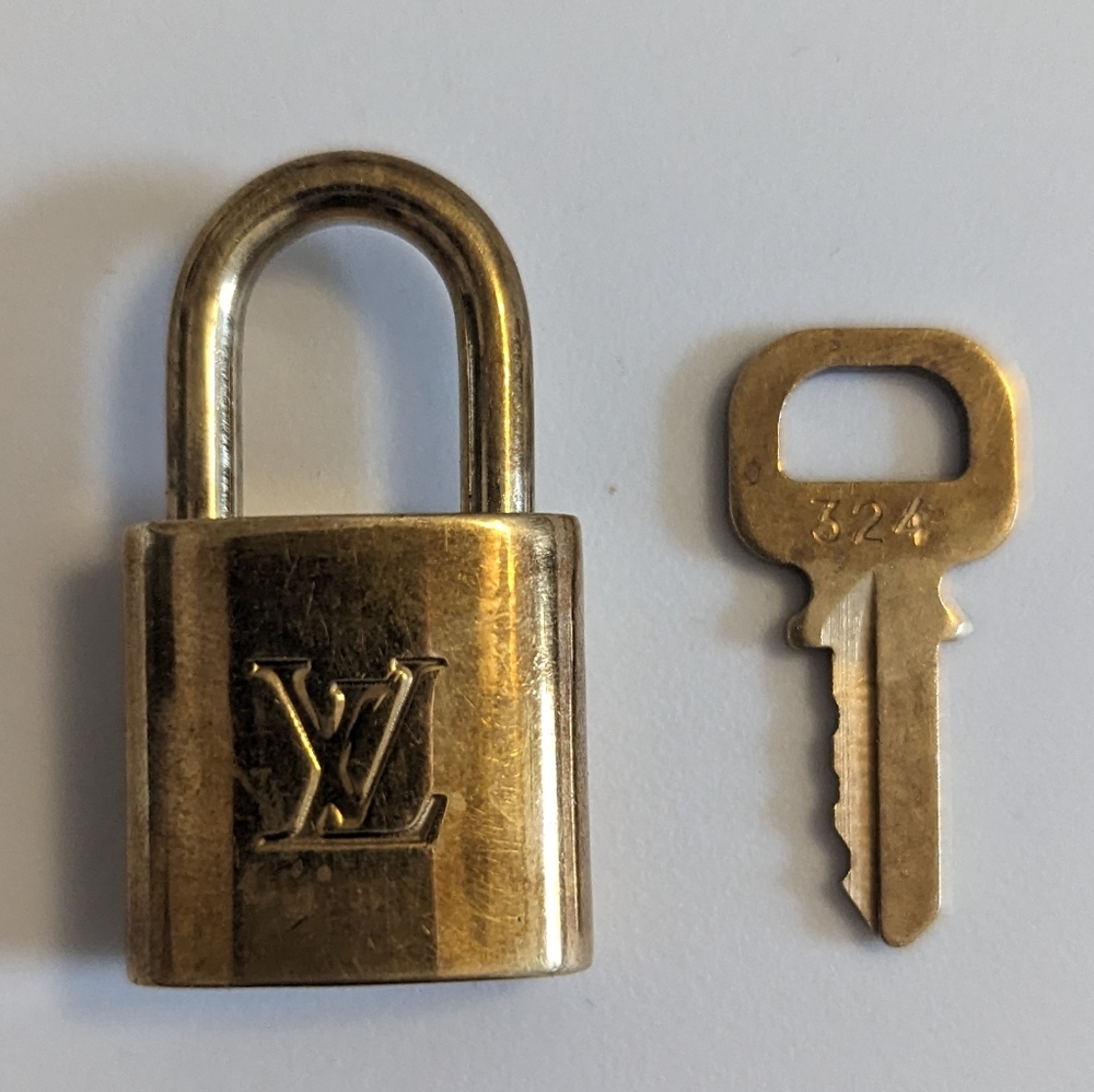 No. 324 Louis Vuitton Lock and Key